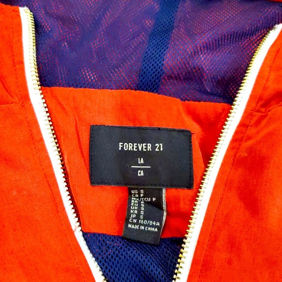 Forever 21 Windbreaker Hooded Jacket with Zipper Size Small red white & blue - Picture 2 of 4